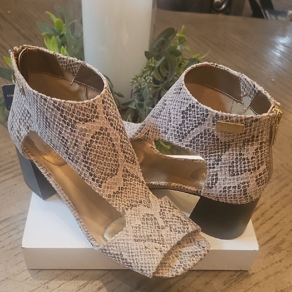 Snake Print Open-Toe Block Heels Size 8 NWT